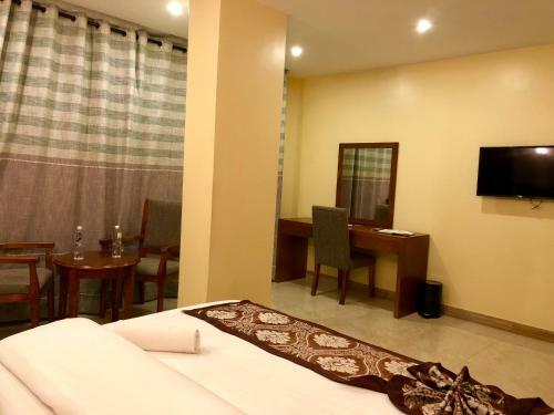 Imperial Hotel & Apartments