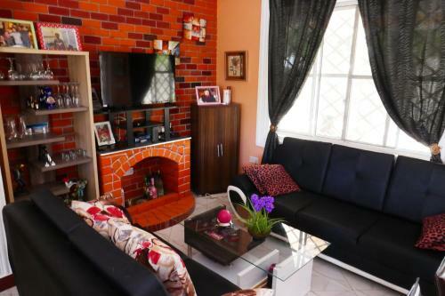 Mango House
