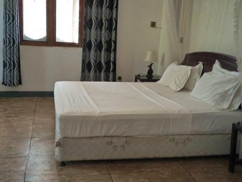 Posada Emerald House