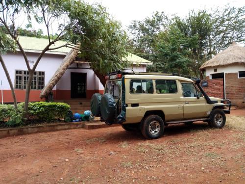 Karatu Safari Camp Lodge
