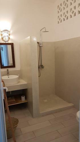 Moyo Beach Apartment