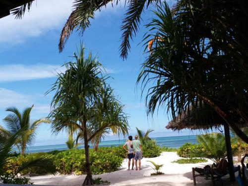 Moyo Beach Apartment