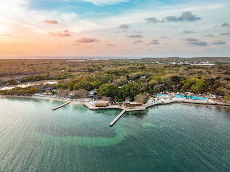 Isla Del Encanto Hotel & Spa