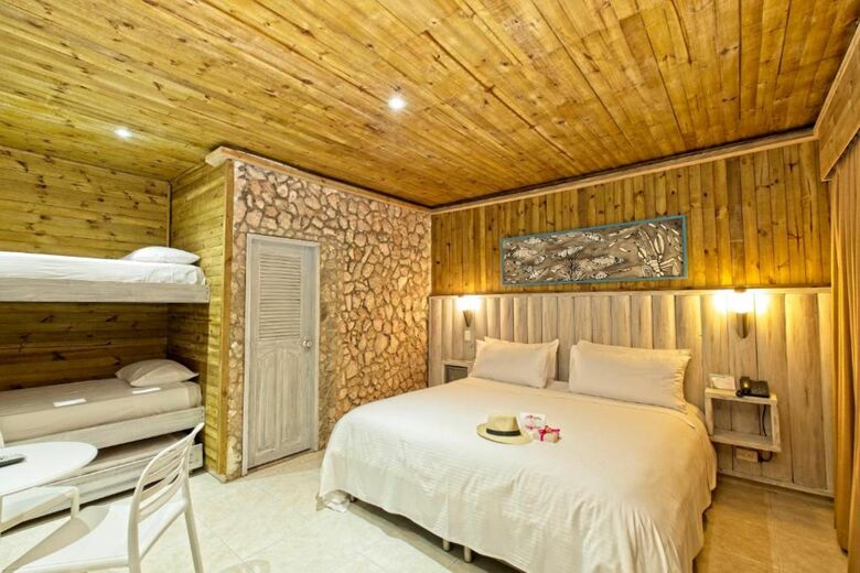 Isla Del Encanto Hotel & Spa