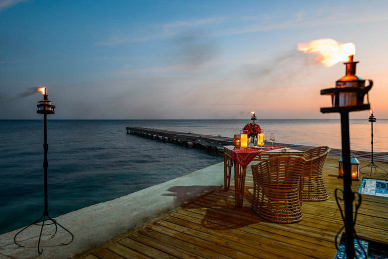 Isla Del Encanto Hotel & Spa