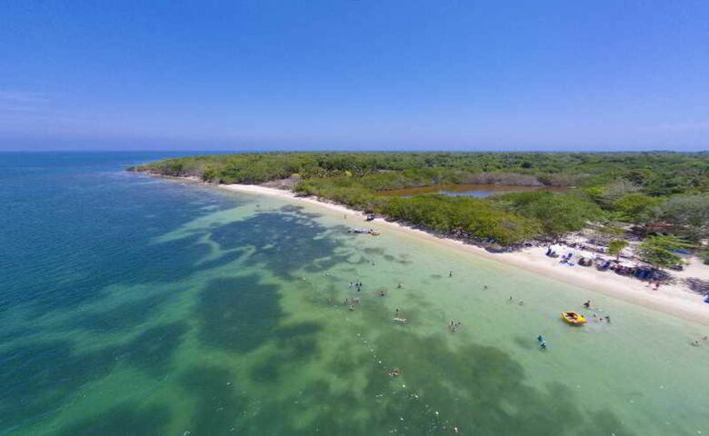 Isla Del Encanto Hotel & Spa