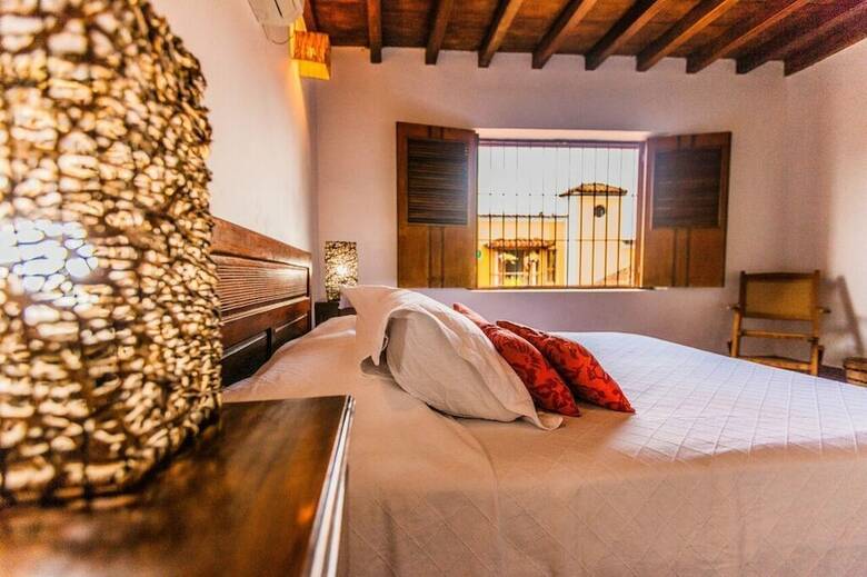 Hotel La Casa Amarilla