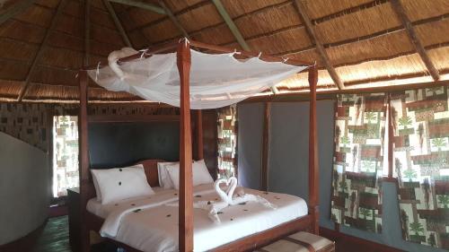 Bed & Breakfast Mabata Makali Luxury Tented Camp