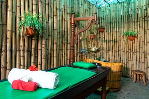 Hotel Fun Retreat Resort