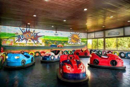 Hotel Fun Retreat Resort