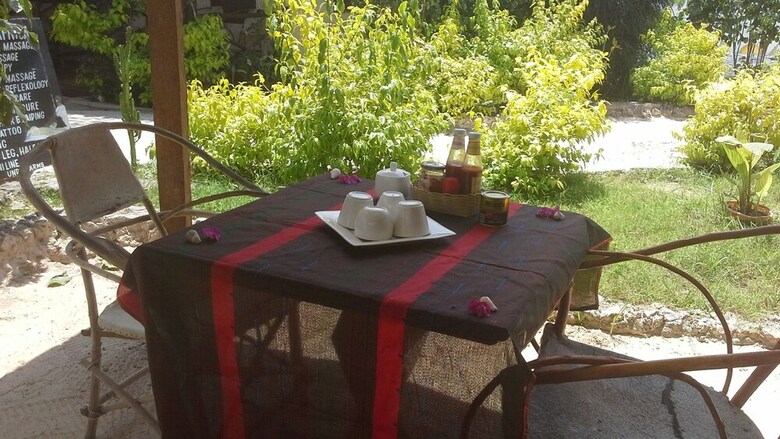 Bed & Breakfast Cocoa Guest House