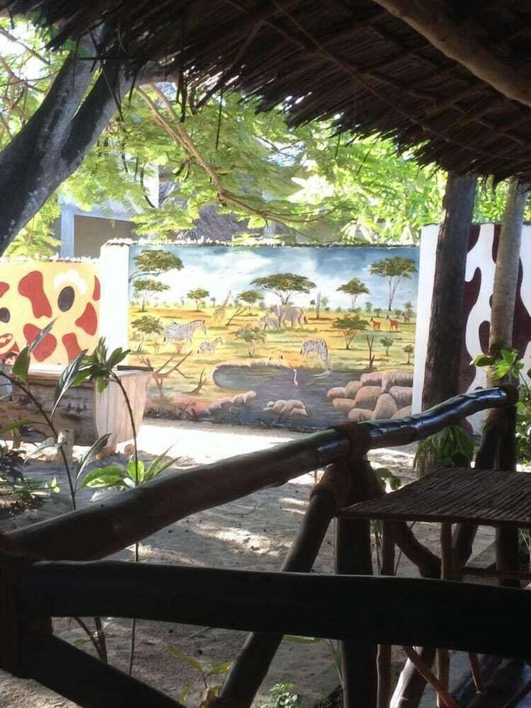 Bed & Breakfast Cocoa Guest House