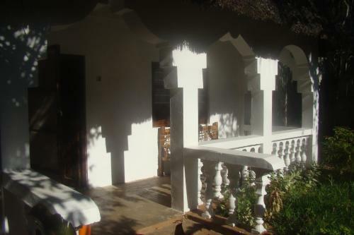 Blue Wave Villa & Kitchen