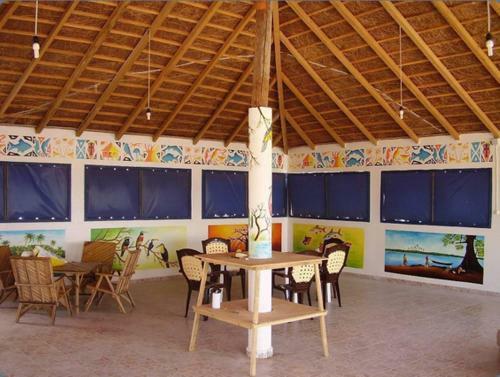 Lodge Cap Marniane