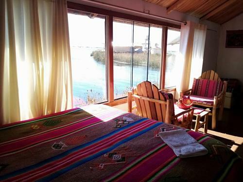 Hostal Uros Aruma Uro On Uros Floating Islands