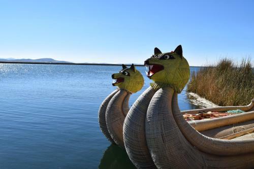 Hostal Uros Aruma Uro On Uros Floating Islands