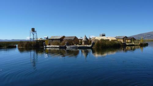 Hostal Uros Aruma Uro On Uros Floating Islands