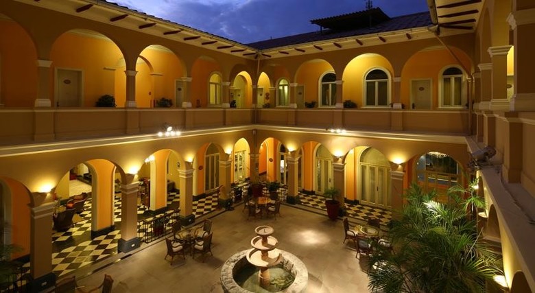 Hotel Los Portales Piura
