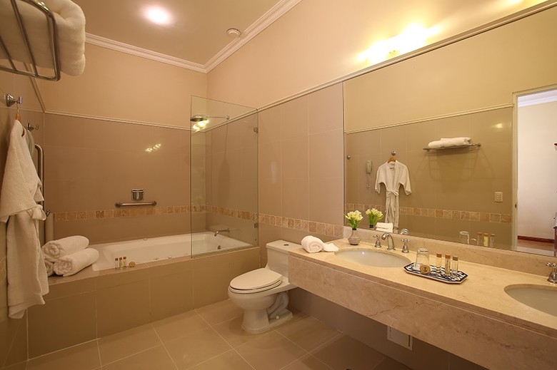 Hotel Los Portales Piura