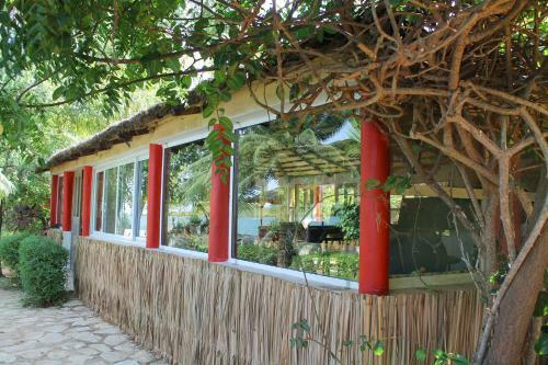 Hotel Lampsar Lodge