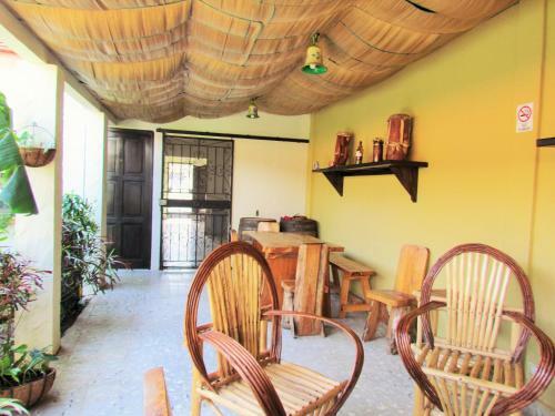Hostal Villa Astoria