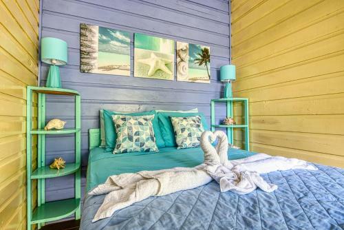Hotel Cosmic Crab Resort At Careening Cay