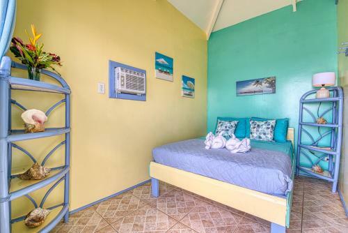 Hotel Cosmic Crab Resort At Careening Cay