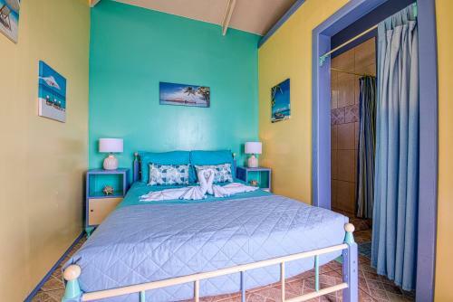 Hotel Cosmic Crab Resort At Careening Cay