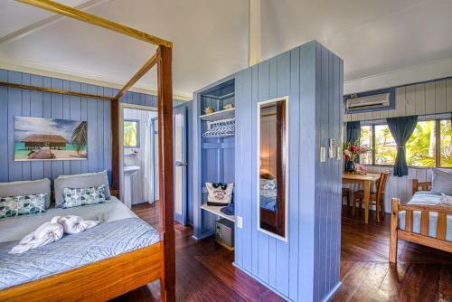 Hotel Cosmic Crab Resort At Careening Cay