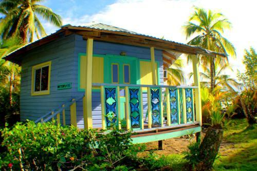 Hotel Cosmic Crab Resort At Careening Cay