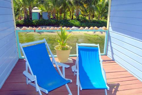 Hotel Cosmic Crab Resort At Careening Cay