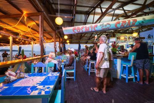 Hotel Cosmic Crab Resort At Careening Cay