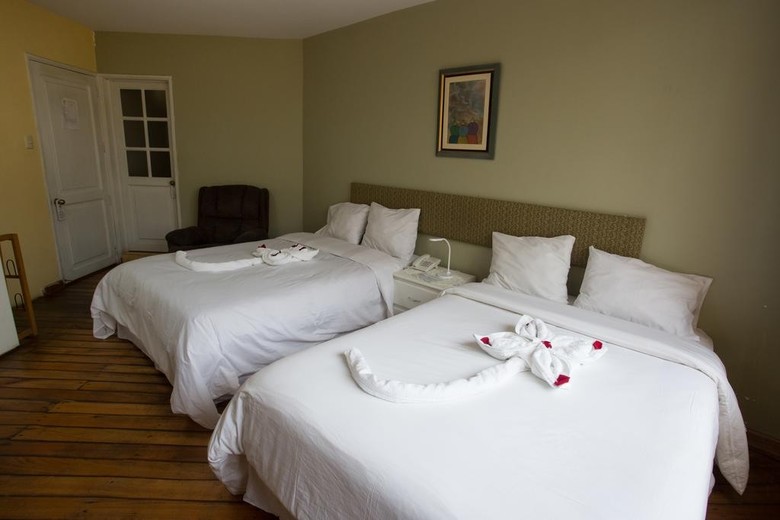 Albergue Hostal Serra Nova