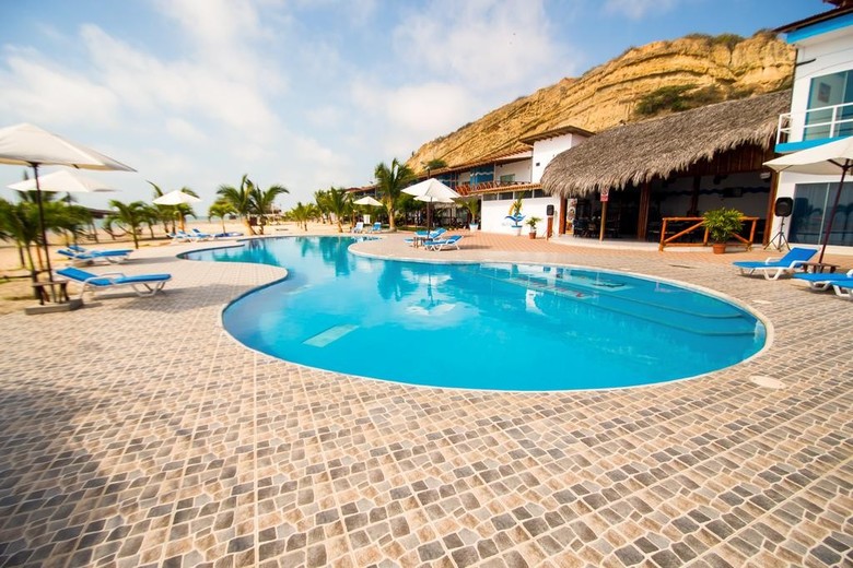 Nauti-k Beach Hotel