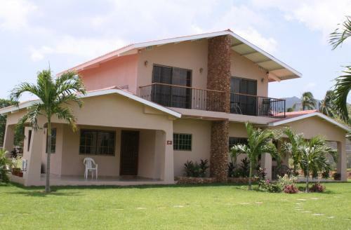 Panama Exclusive Couples Club