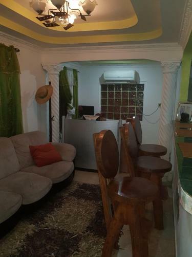 Hostal Red Line