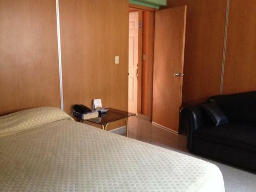 Aparthotel Plaza