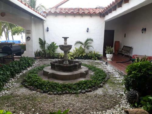 Villa Lyralba Beachfront