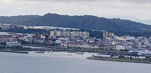 Apartamento Casco Viejo Direct Ocean Front 22-02