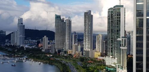 Apartamento Casco Viejo Direct Ocean Front 22-02