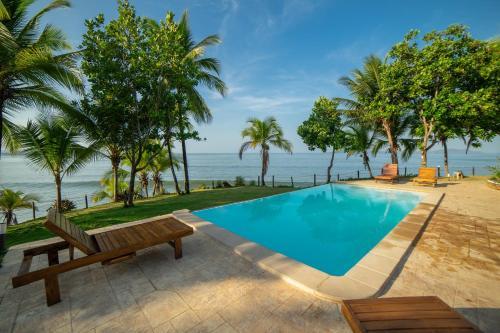 Hotel Playa Reina