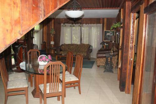 Lodge Los Aramos