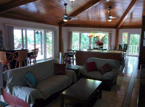 Hostal Villa Red Hill