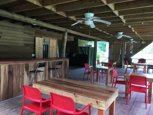 Hotel Seahaven At Bluff Bed And Breakfast