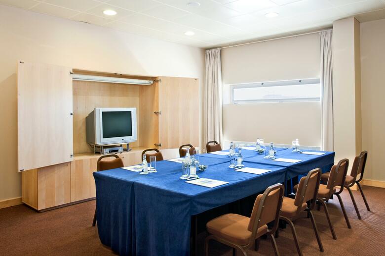 Holiday Inn Express Lisbon - Oeiras, An Ihg Hotel