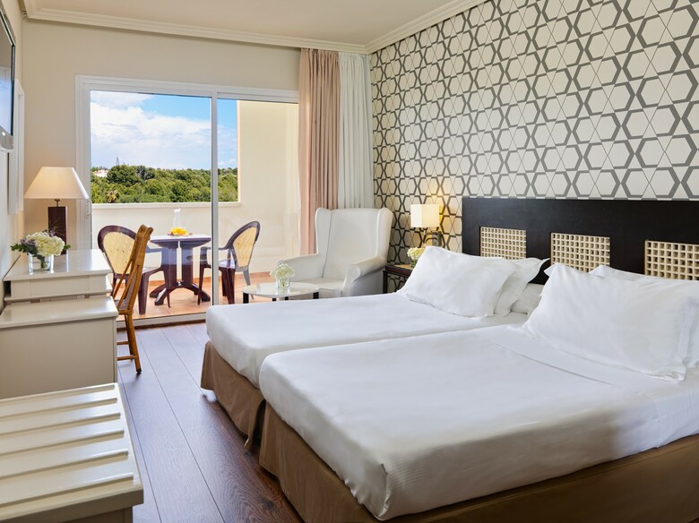 H10 Salauris Palace Hotel
