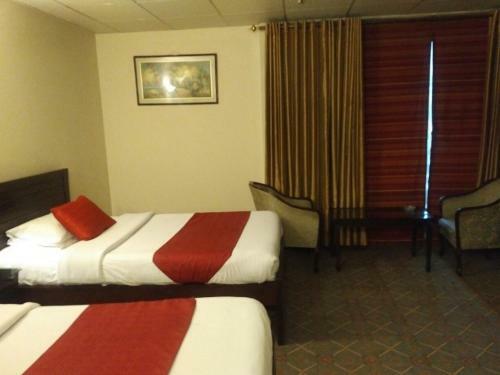 Hotel Pak Continental