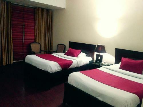 Hotel Pak Continental