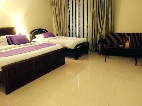 Hotel Pak Continental