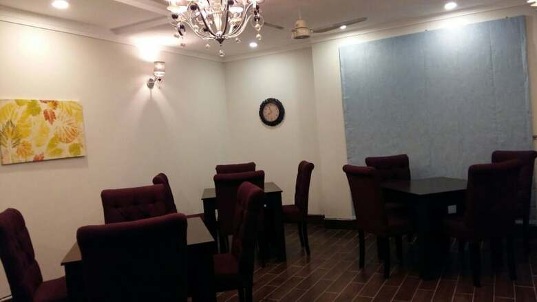 Hostal Le Grand Residence